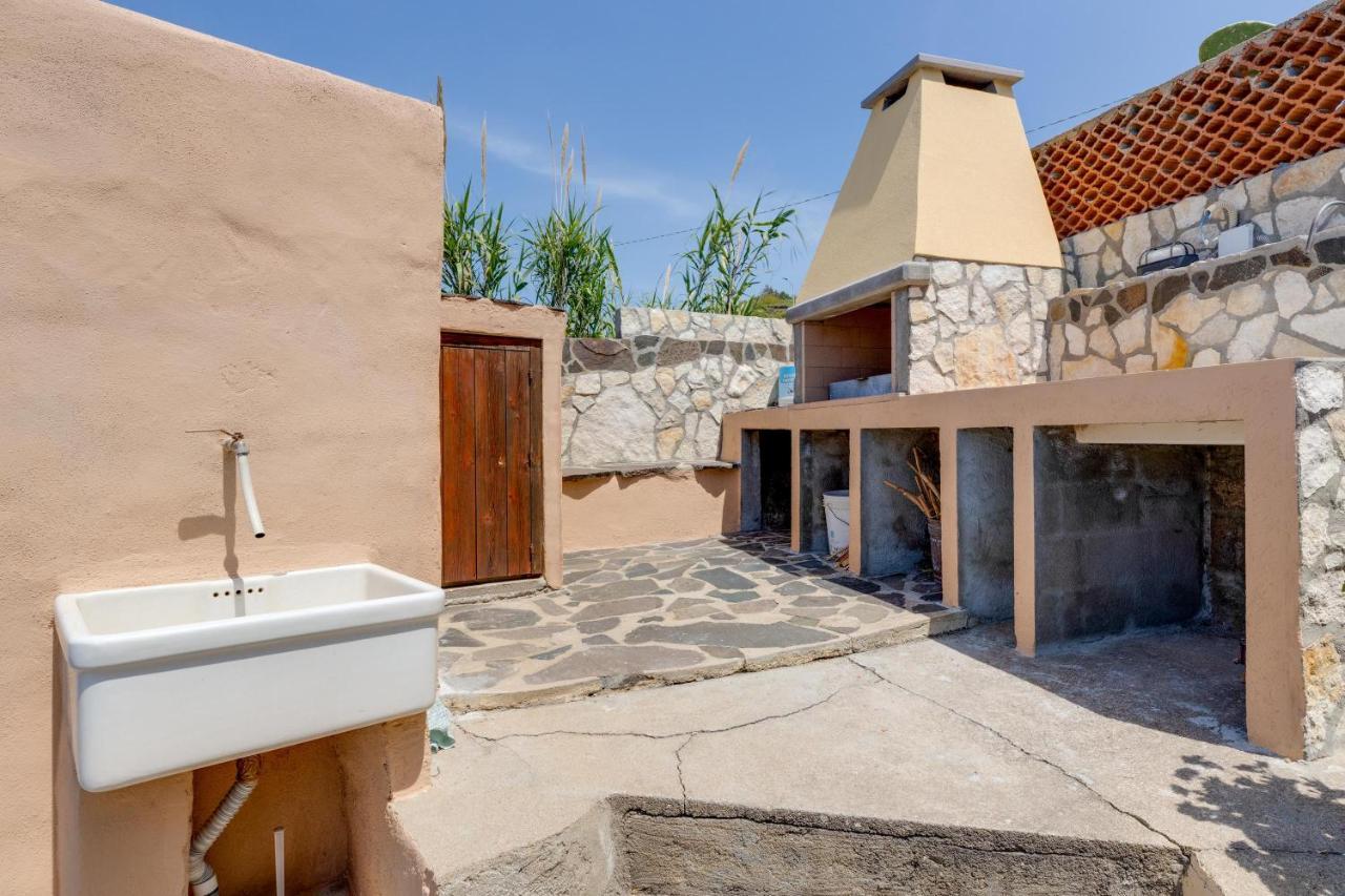 La Terrazza Sul Mare Βίλα Magomadas Εξωτερικό φωτογραφία